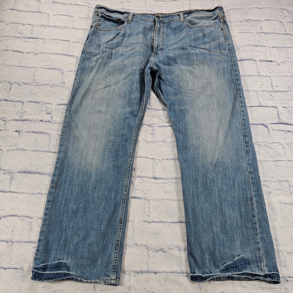 American Eagle Jeans Mens 42x32 Blue Relaxed Straight Light Wash Denim Casual